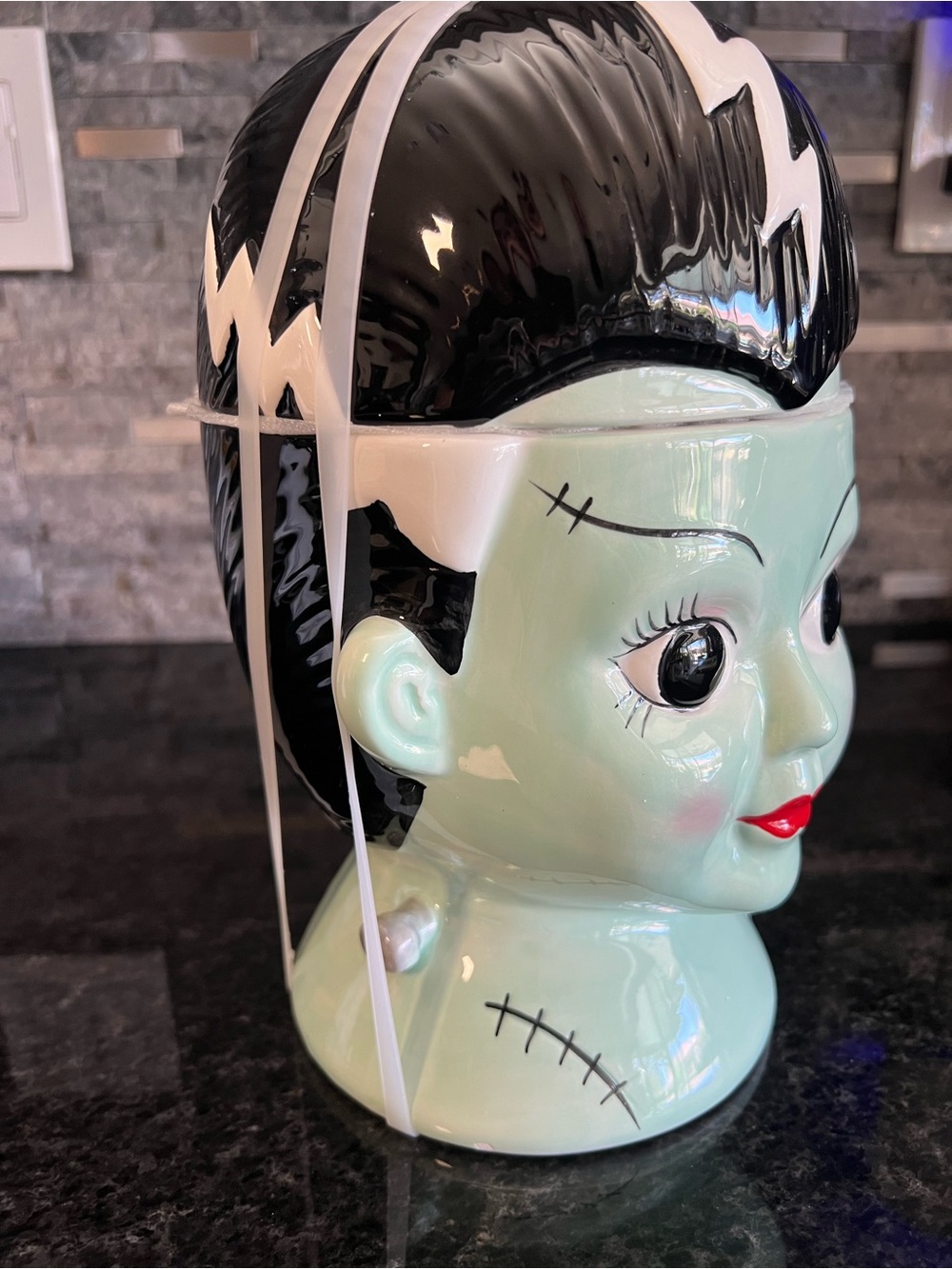 BRIDE OF FRANKENSTEIN Ceramic Bust Halloween Canister/Cookie Jar-AMAZING!! - Picture 3 of 9